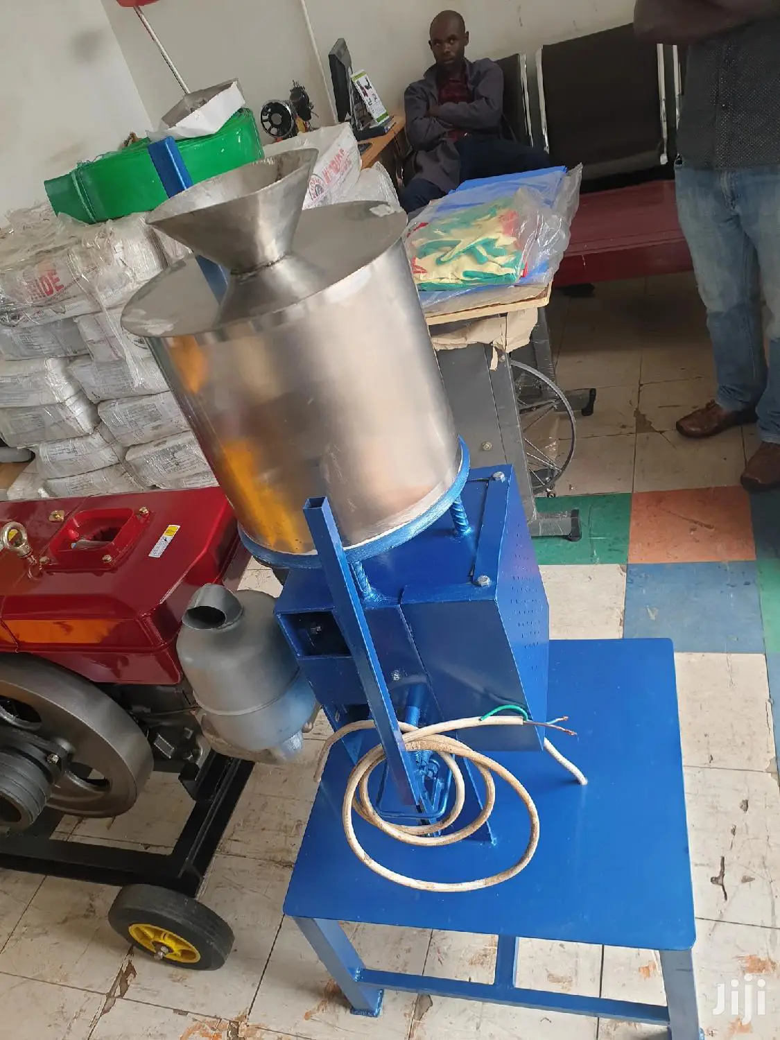 Peanut Machine