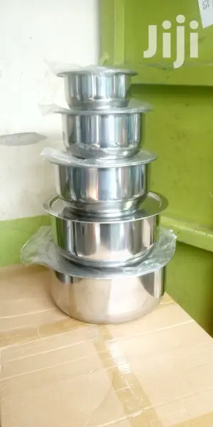 4pieces of Serving Dishes Medium Size