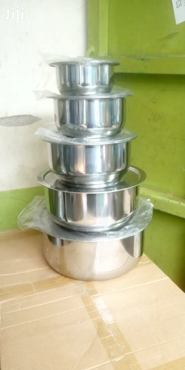 4pieces of Serving Dishes Medium Size