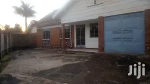 3bdrm Bungalow in Central Division for Rent