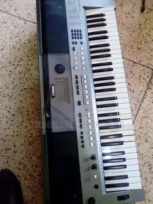 Yamaha Keyboard Psr E443