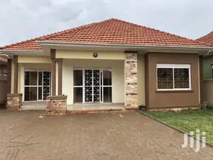 Kira Mamerito Road Posh Bungalow on Sell