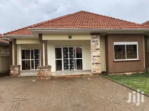 Kira Mamerito Road Posh Bungalow on Sell