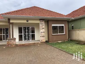 Kira Mamerito Road Posh Bungalow on Sell