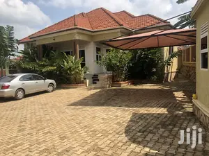 Kira Large Compound Bungalow on Sell