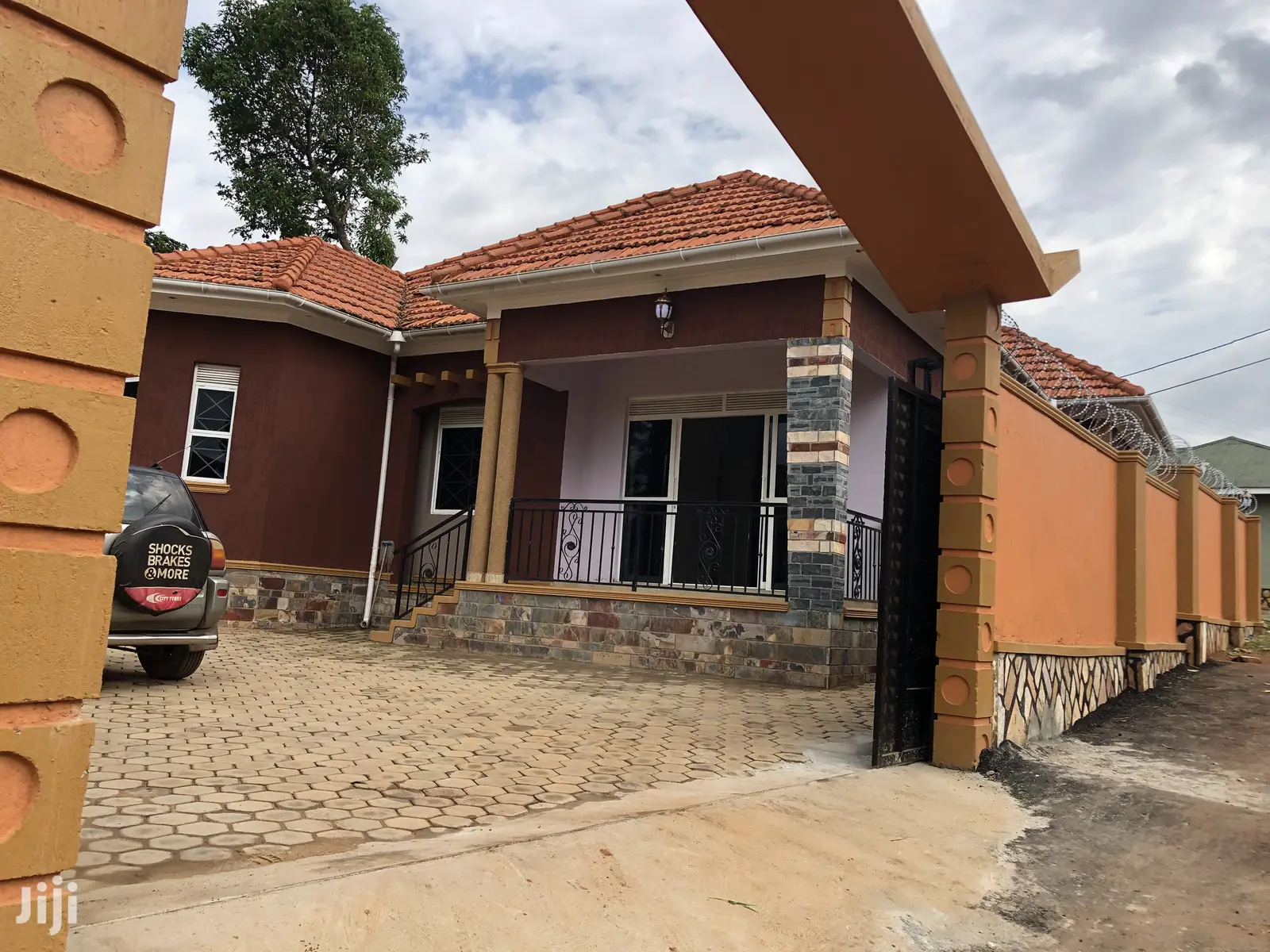 Hot,Kira Mamerito Road House On Sell