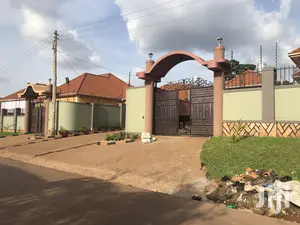 Kyanja Palatial Six Bedrooms Mansion on Sell