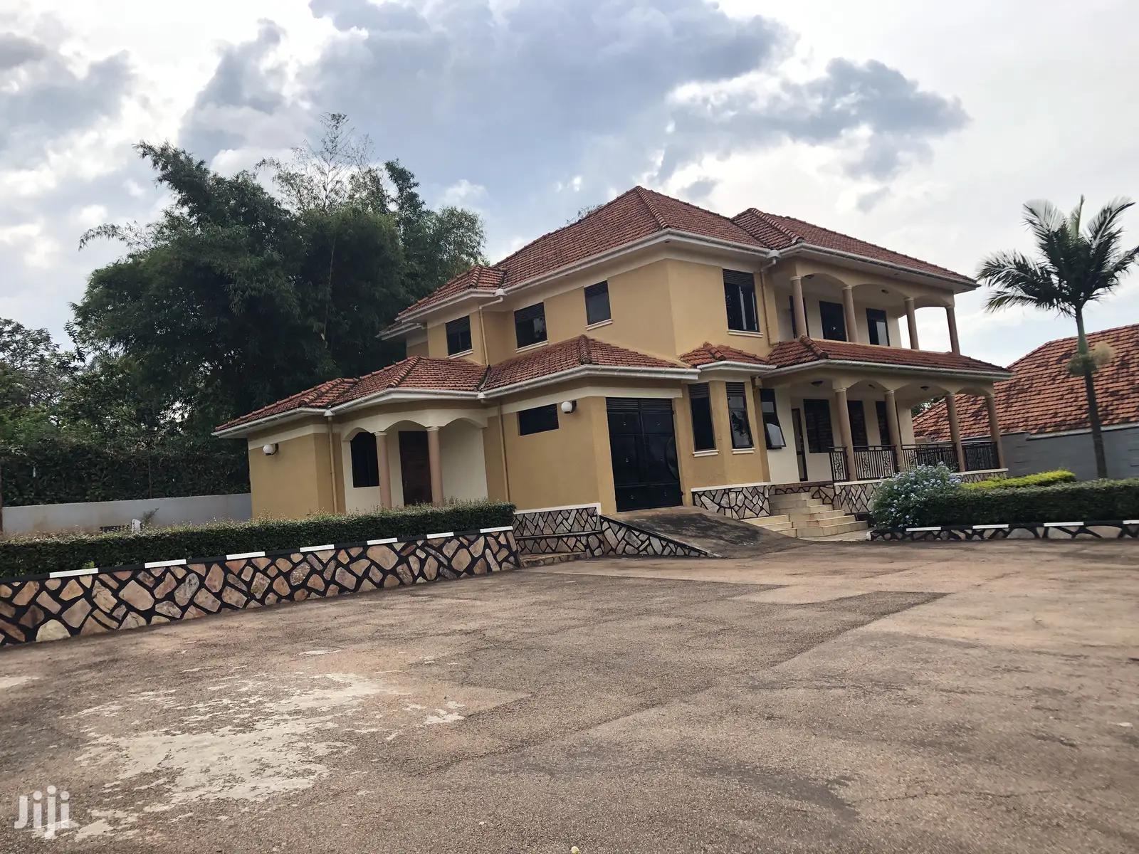 Bunga Gaba Road Palatial Mansion on Sell