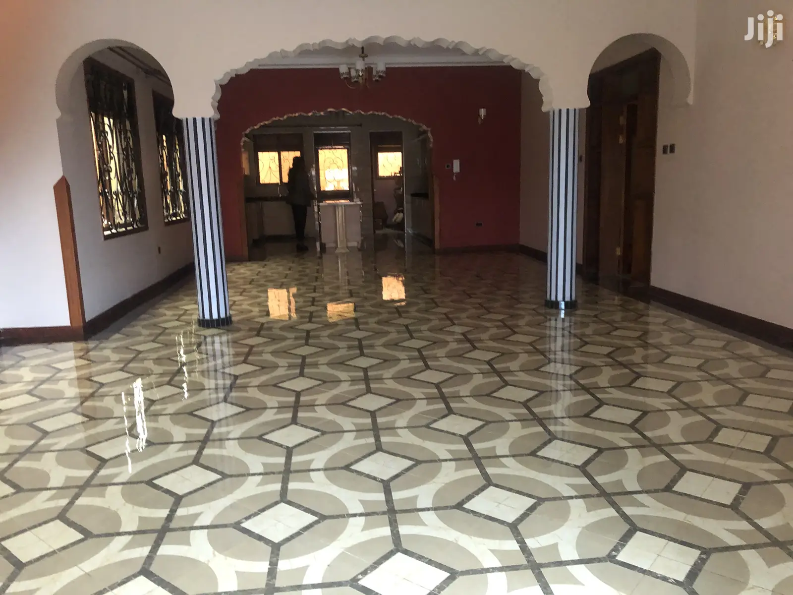 Mutungo Magnificent Bungalow on Sell