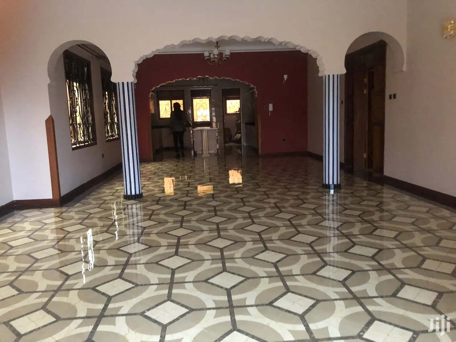Mutungo Magnificent Bungalow on Sell