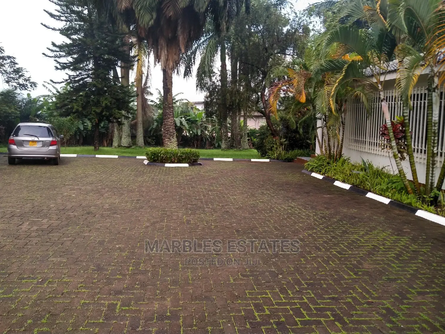 5bdrm Bungalow in Central Division for rent