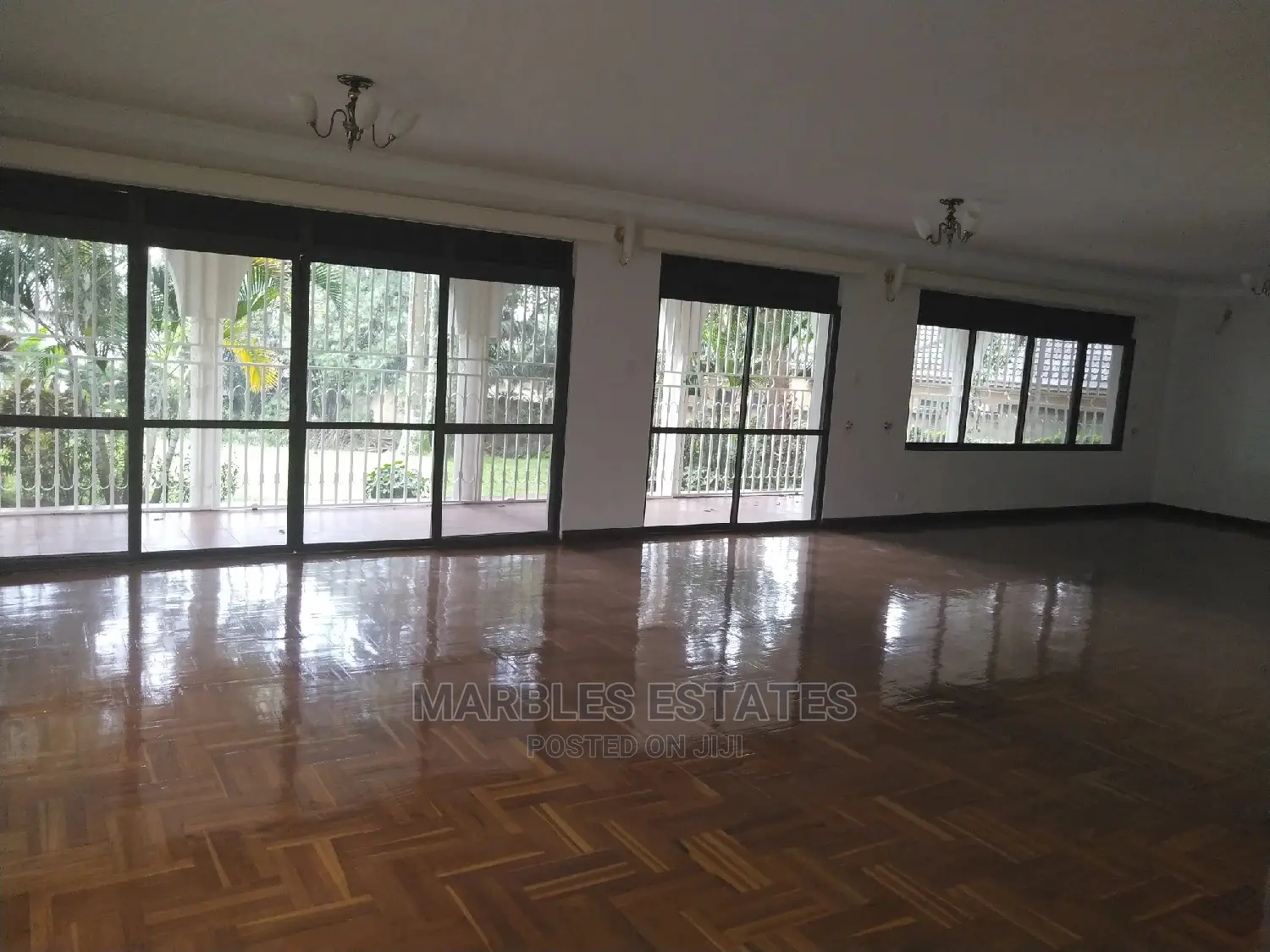 5bdrm Bungalow in Central Division for rent