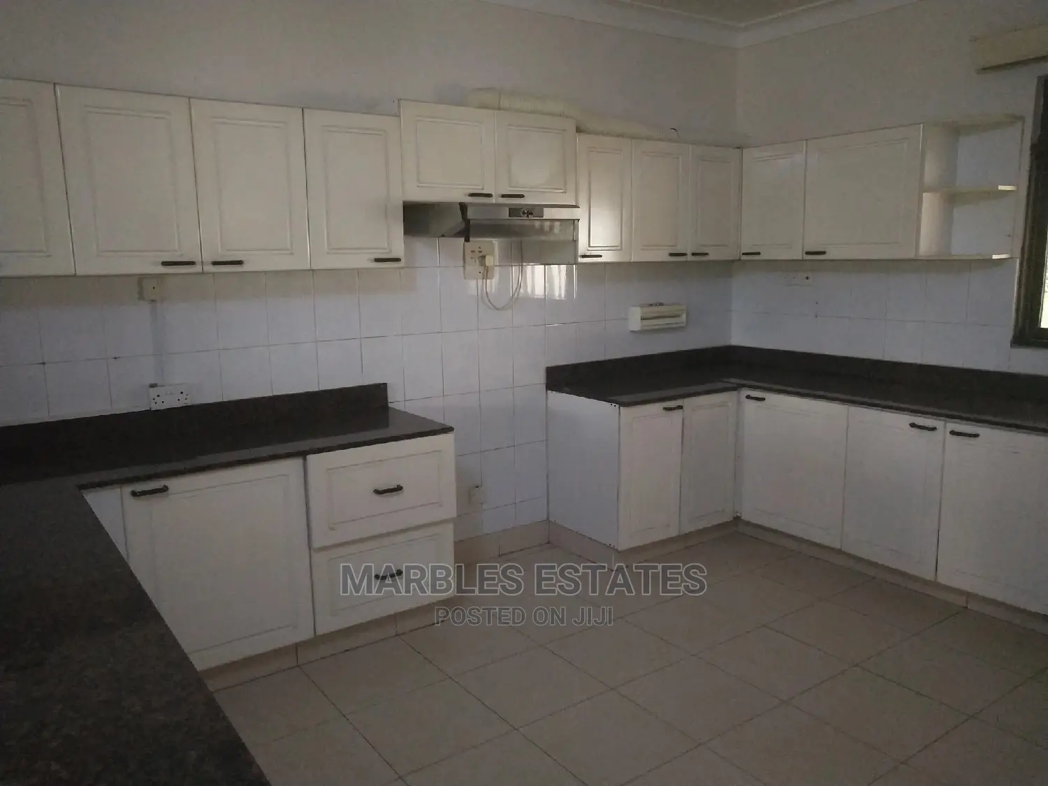 5bdrm Bungalow in Central Division for rent
