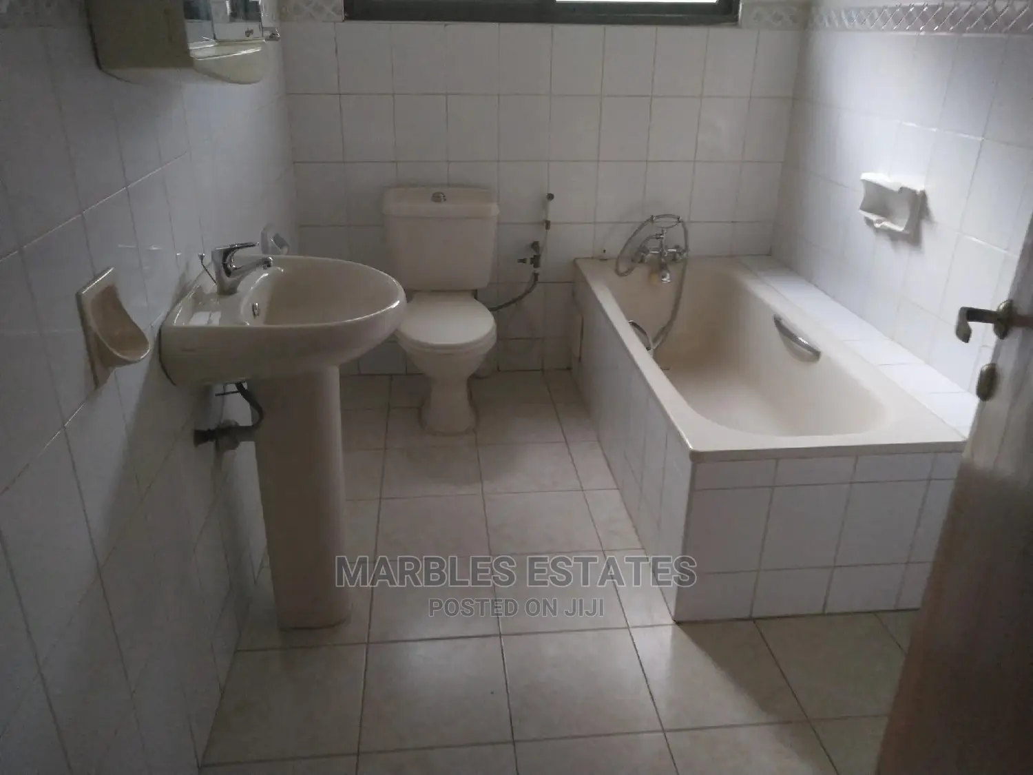 5bdrm Bungalow in Central Division for rent