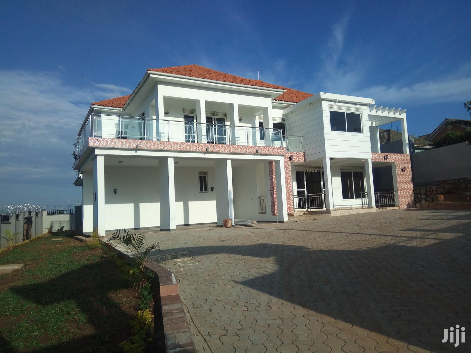 Kyanja 31decimals Mansion on Sell