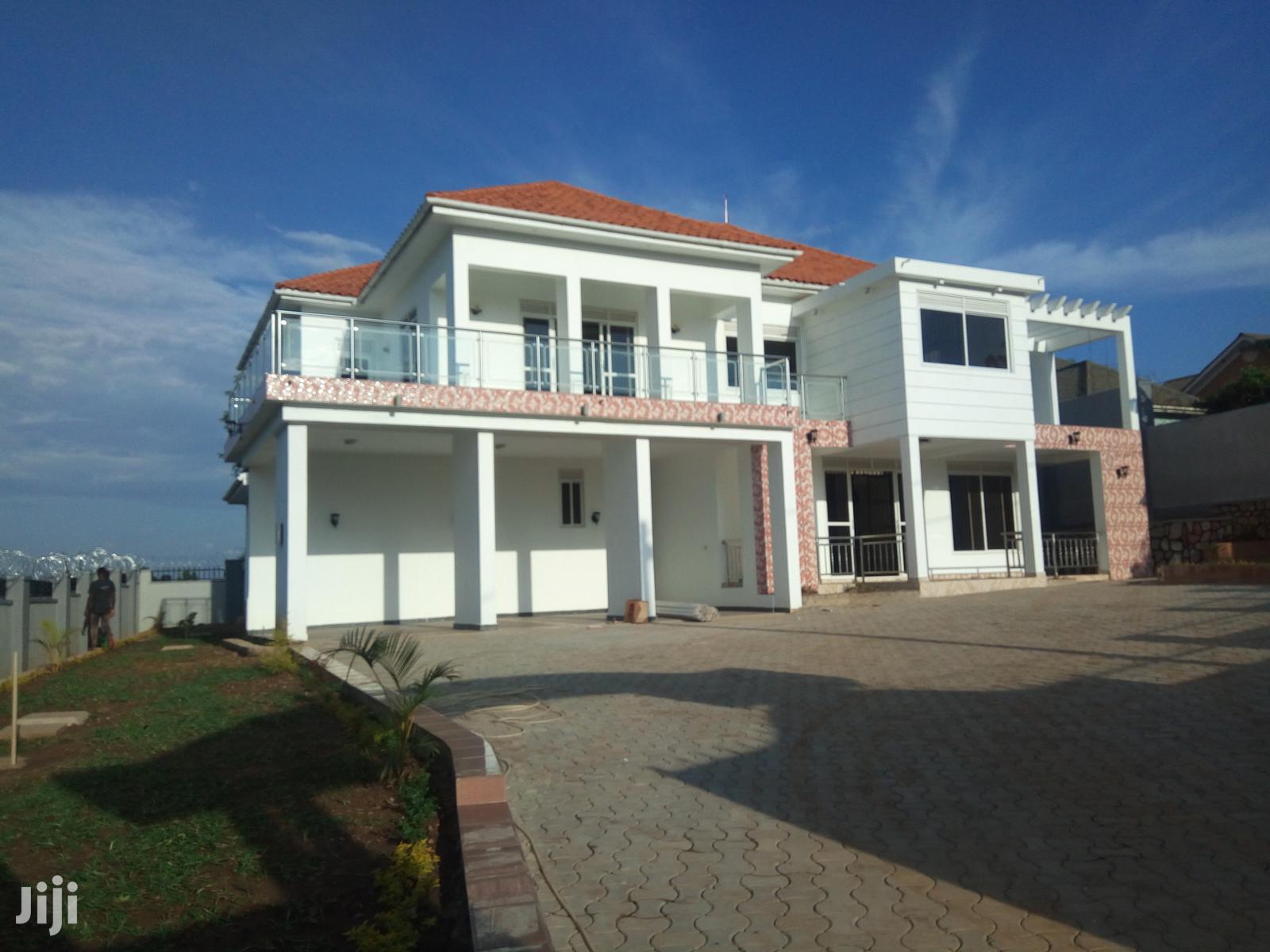 Kyanja 31decimals Mansion on Sell