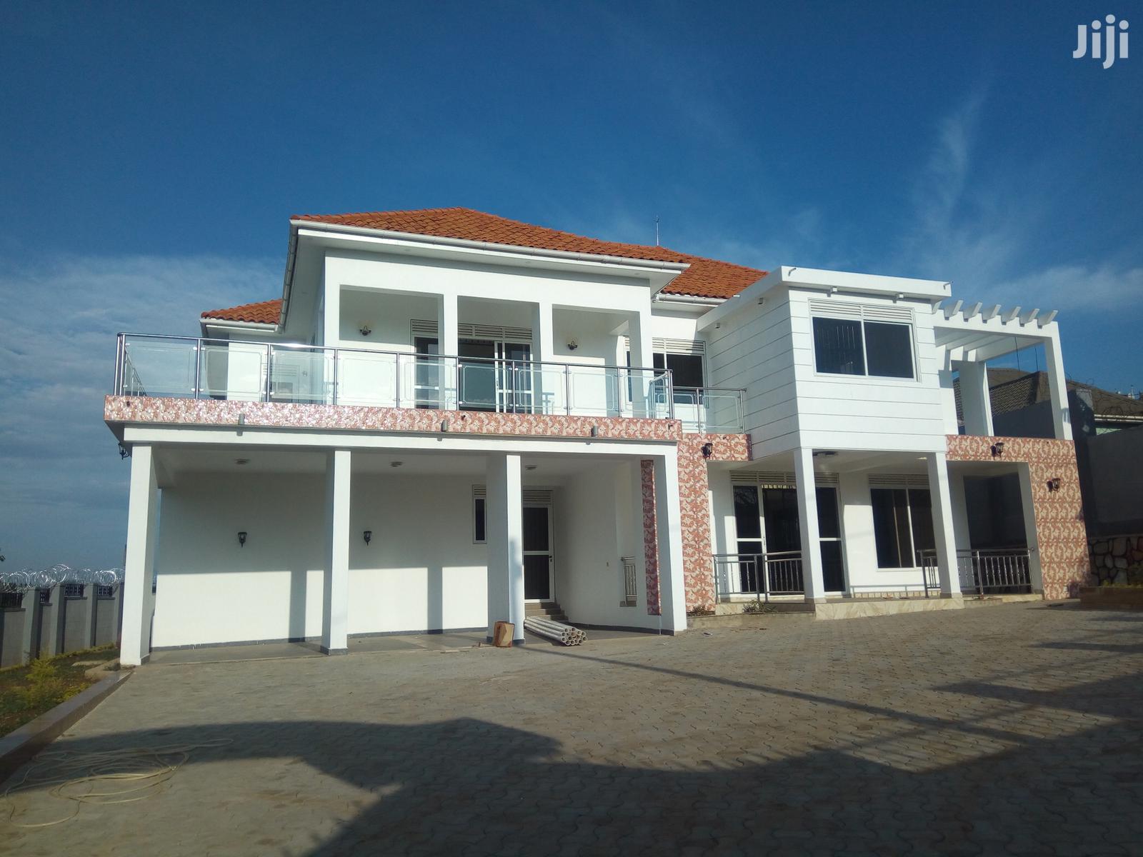 Kyanja 31decimals Mansion on Sell