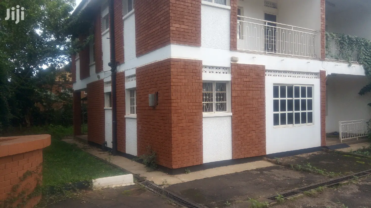 Spacious Town House
