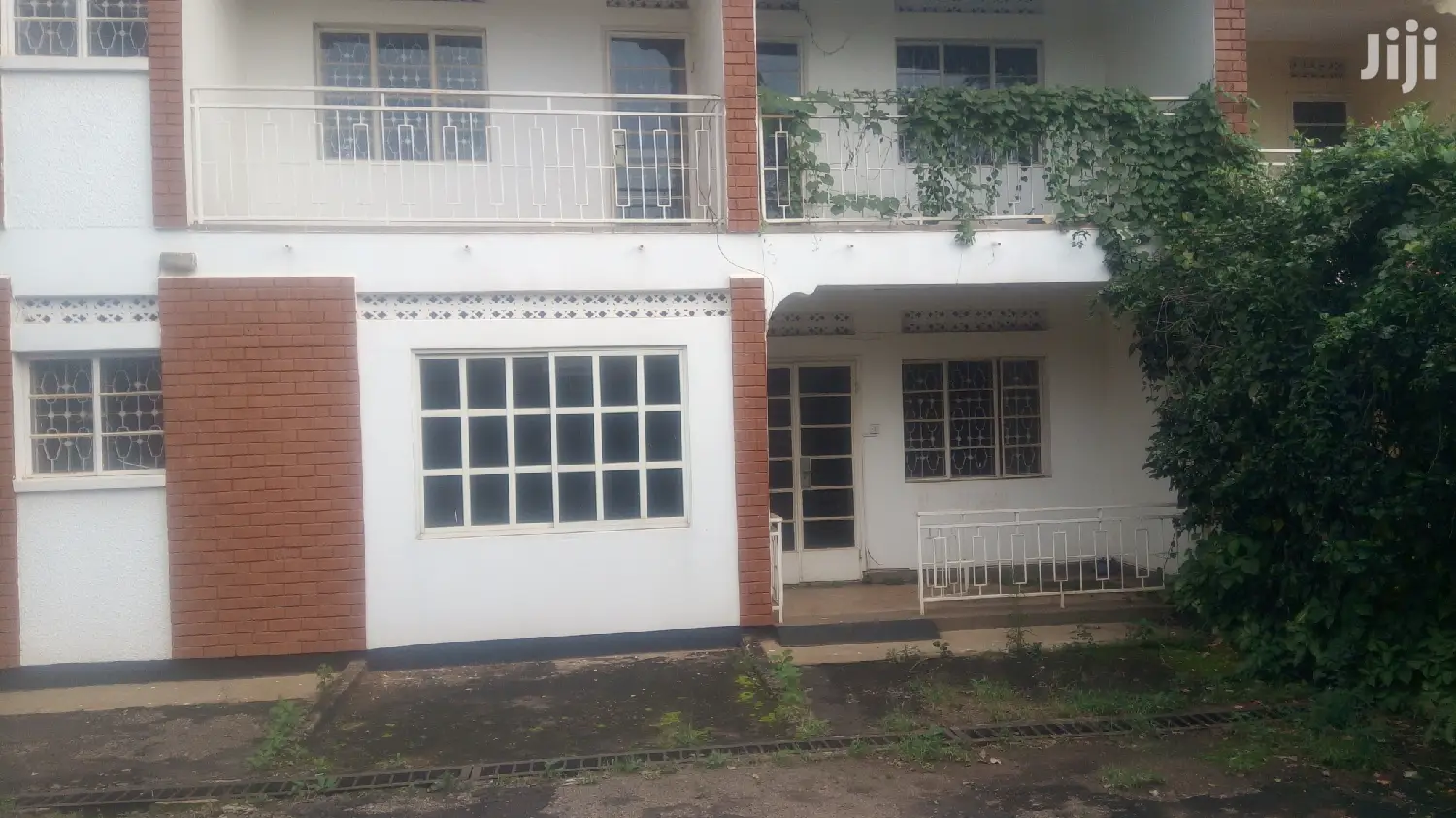 Spacious Town House