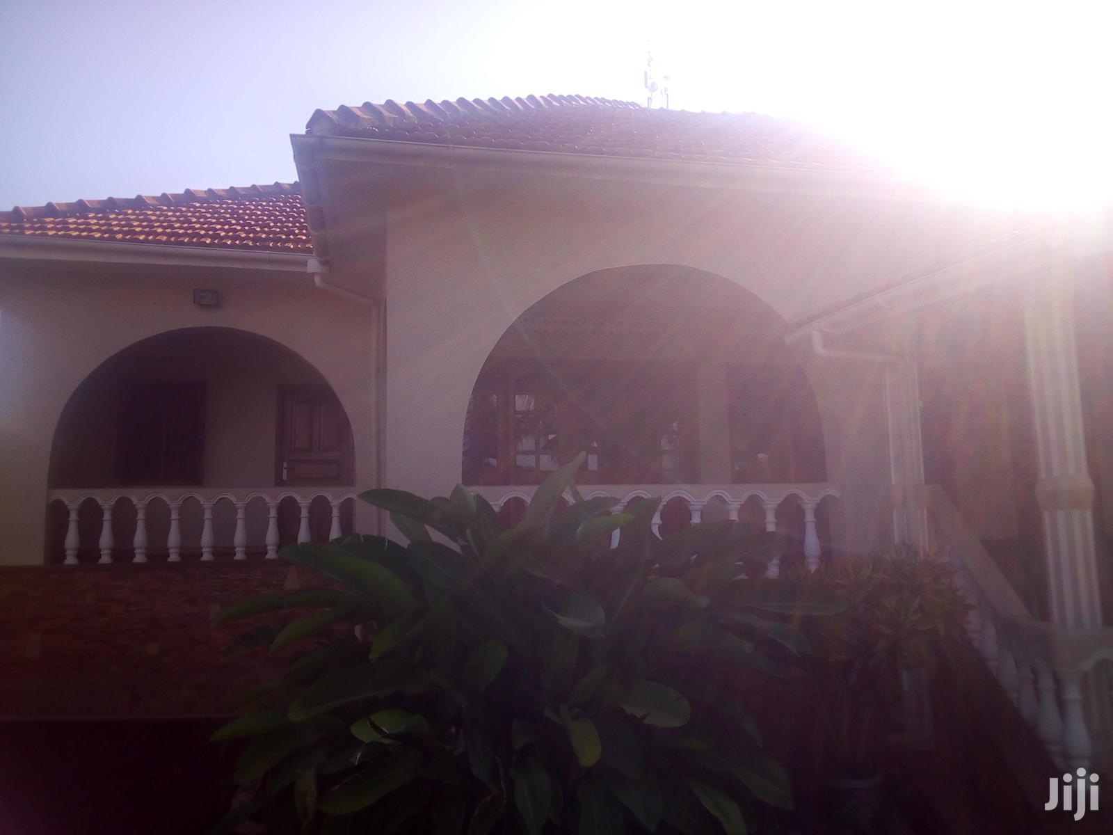 A Magnificent Banglow In Bugoloobi