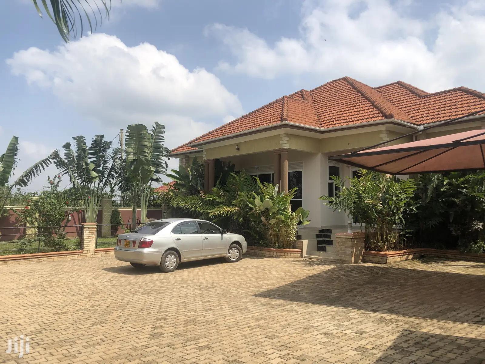 Brand New House In Kira For Sell