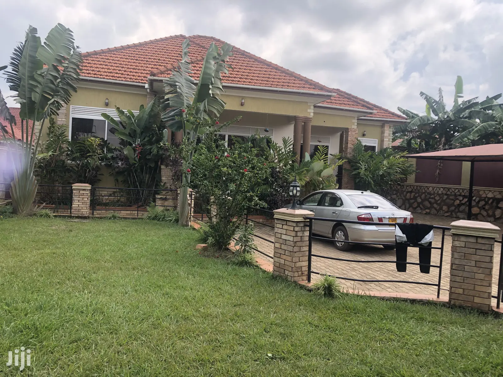 Brand New House In Kira For Sell