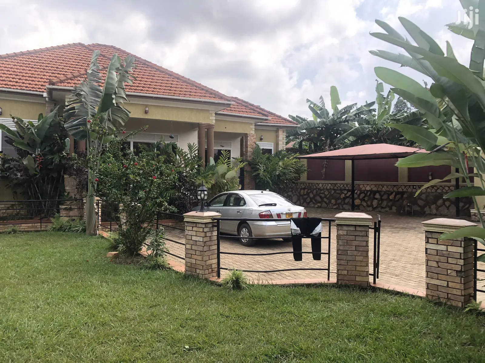 Brand New House In Kira For Sell