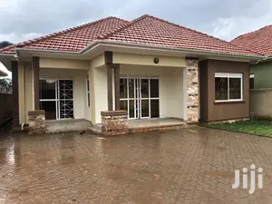 Kiira Beautiful Brand New House on Sell
