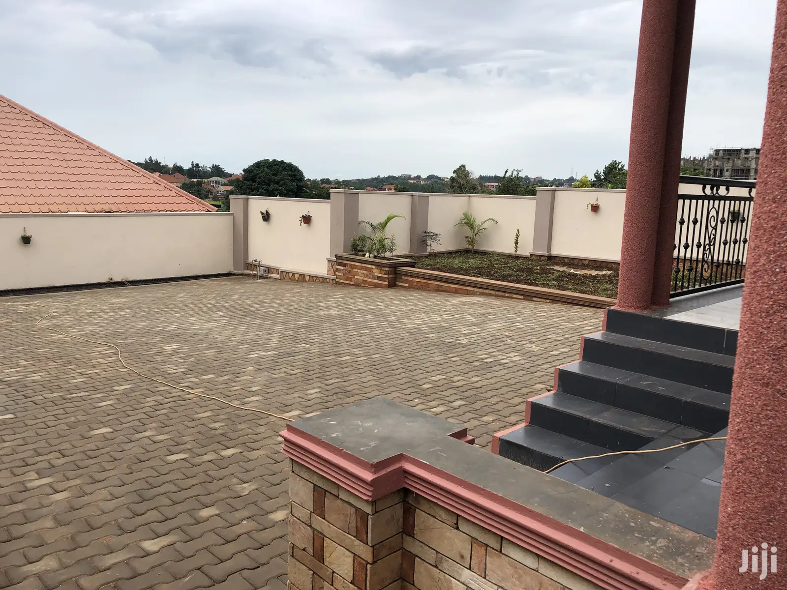 Najjera Massive Bungalow on Sell