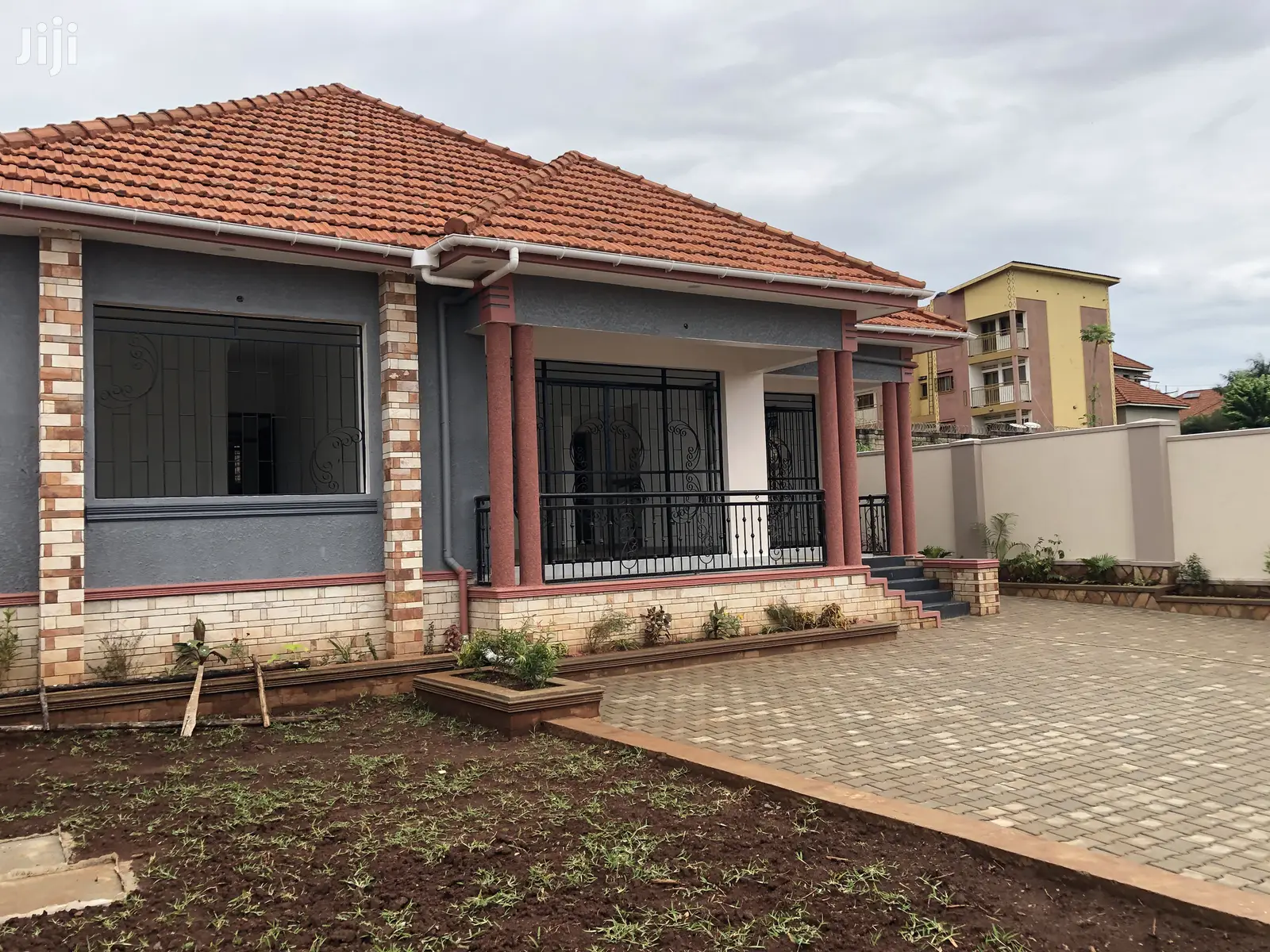Najjera Massive Bungalow on Sell