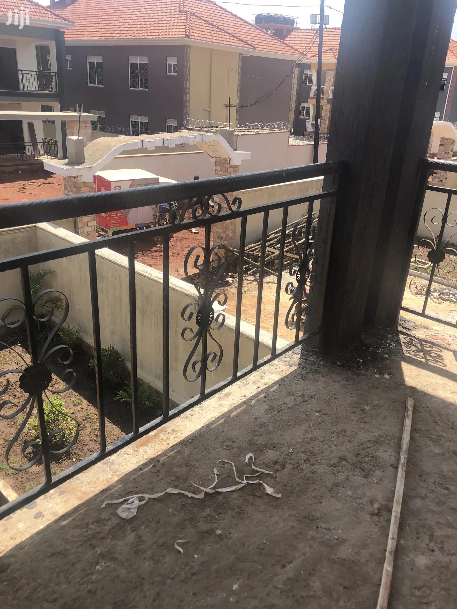 6 Bedroom Mansion In Kira For Sale