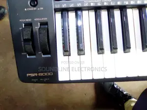 Yamaha Keyboard PSR 8000