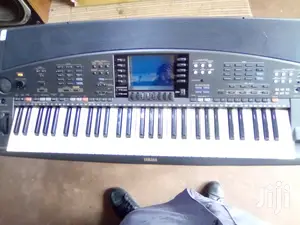 Yamaha Keyboard PSR 8000