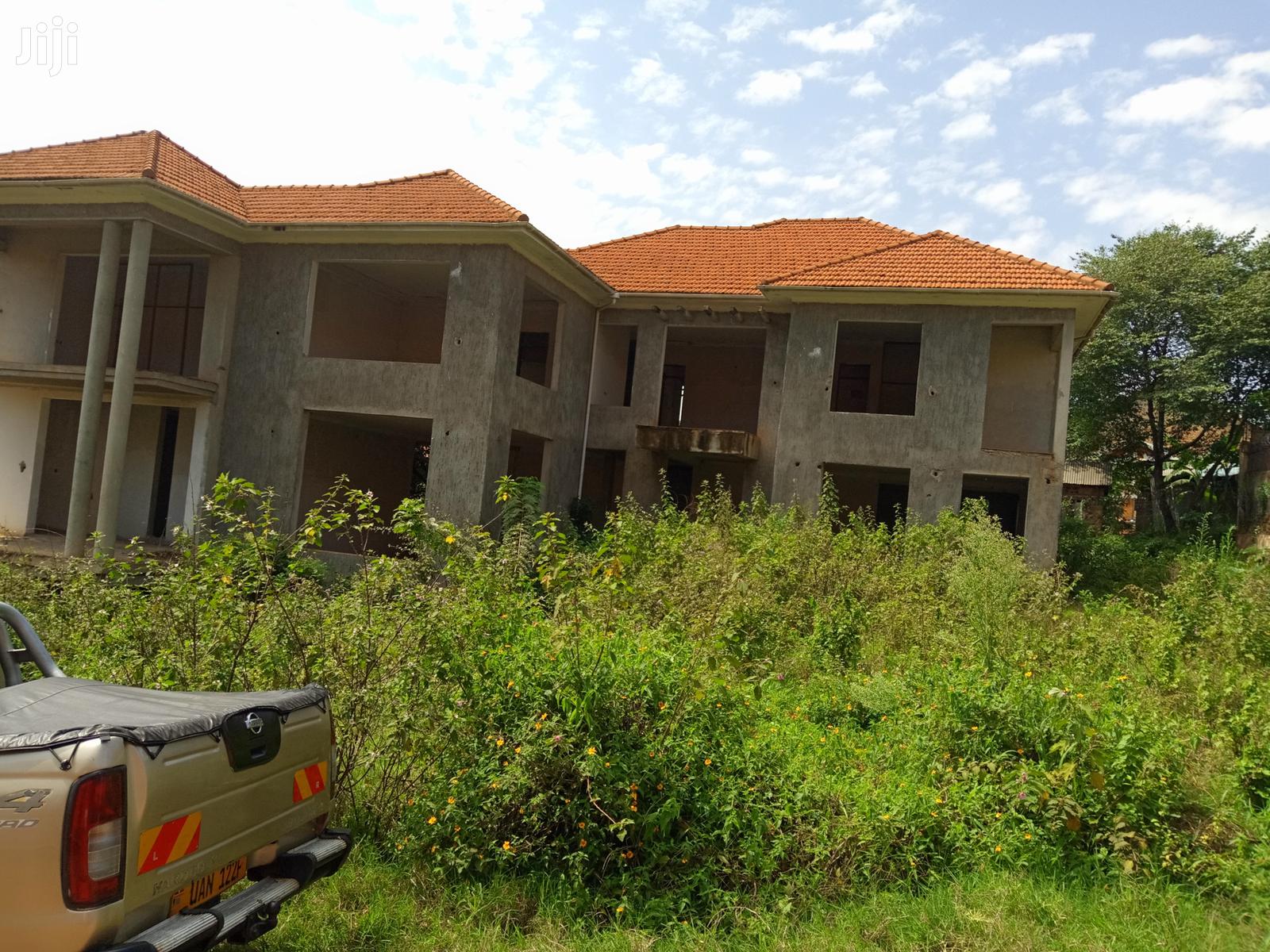 Kira Large Compound Shale Mansion on Sell