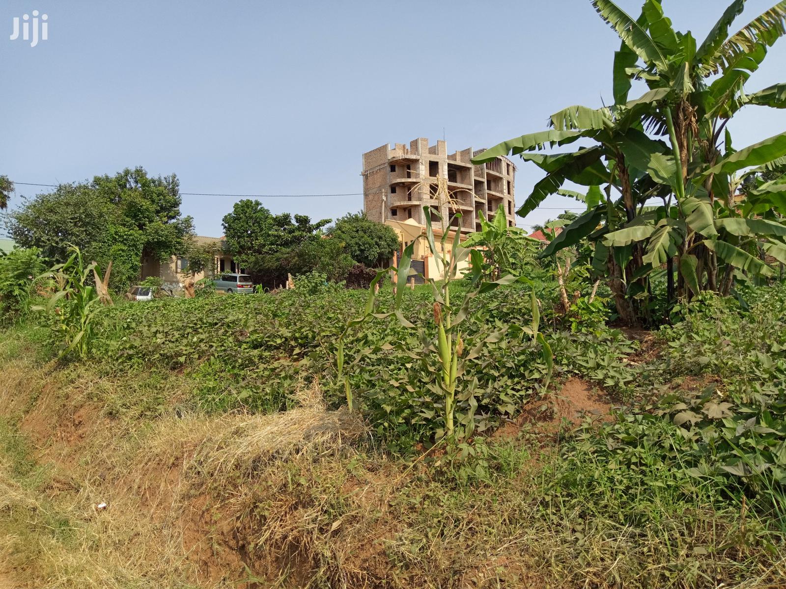 Kira One Acre in High End Neighbourhood for Sell
