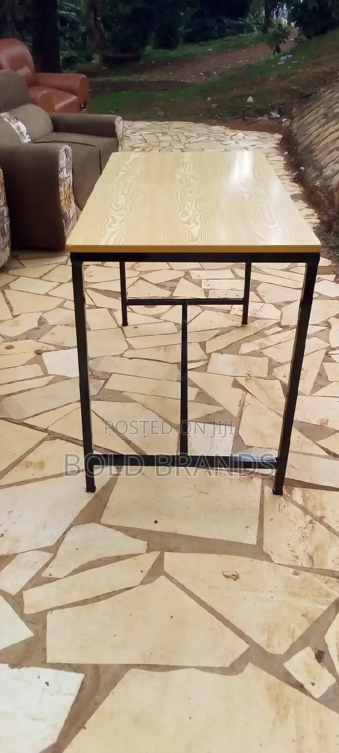 Modern Table/ Desk