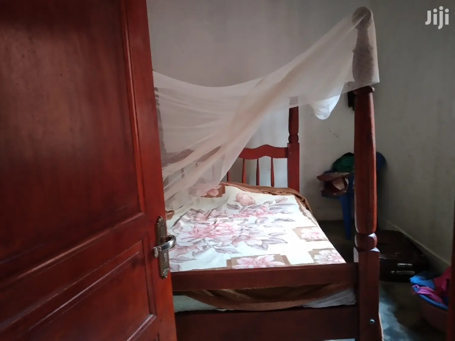 Verybeautiful Home In Well Fence Quicksale In Namasuba Ndeje