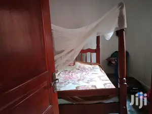 Verybeautiful Home In Well Fence Quicksale In Namasuba Ndeje