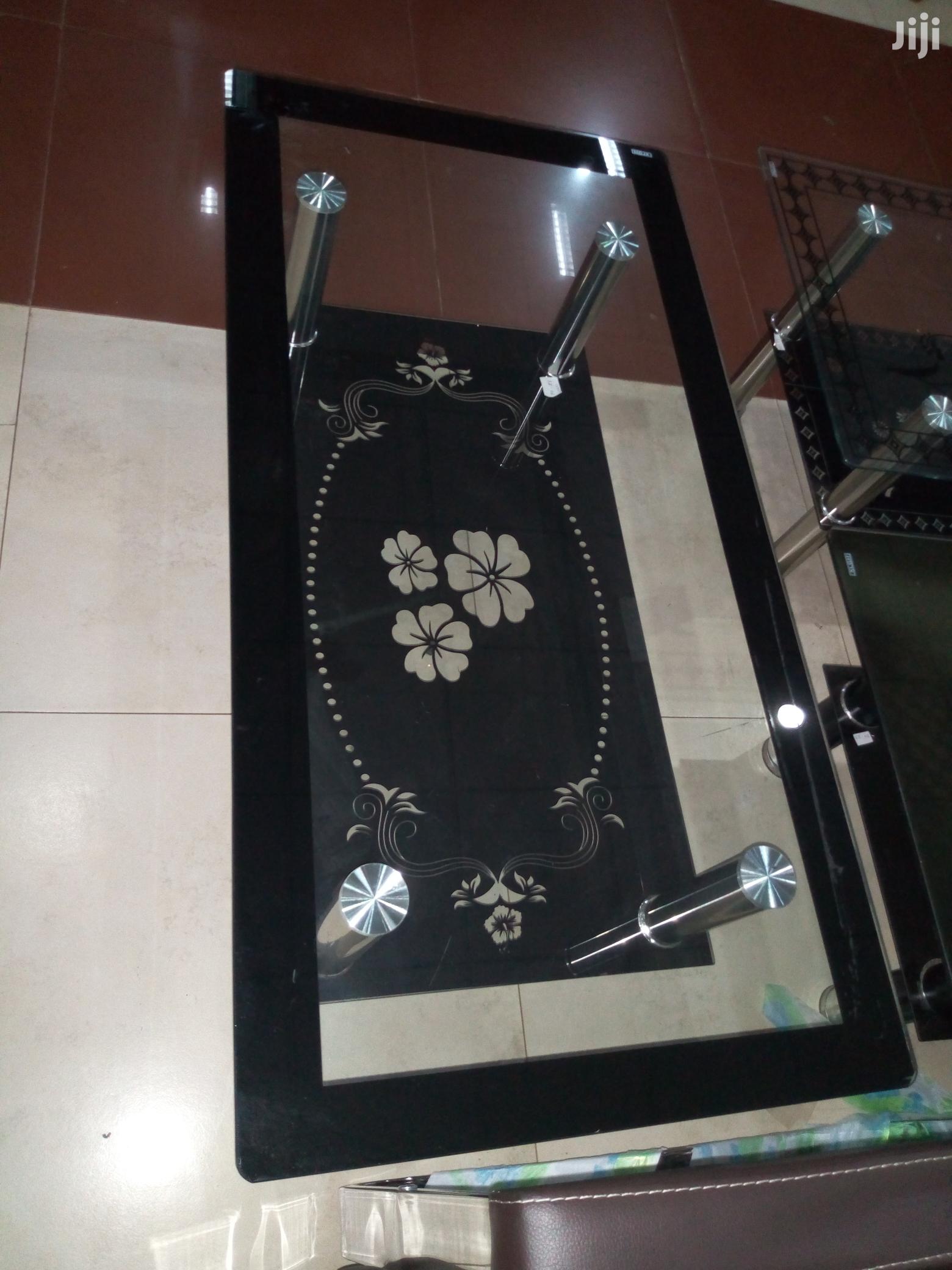 Medium Table
