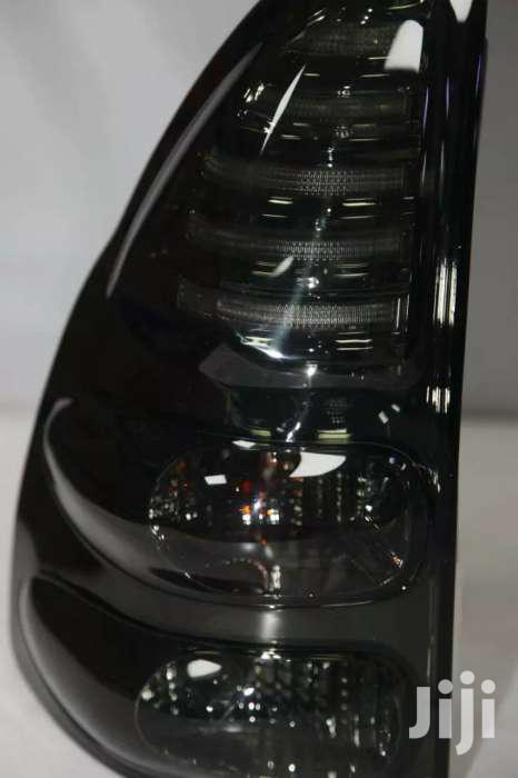 BLACK Tail Light For Landcruiser Fj120 Prado