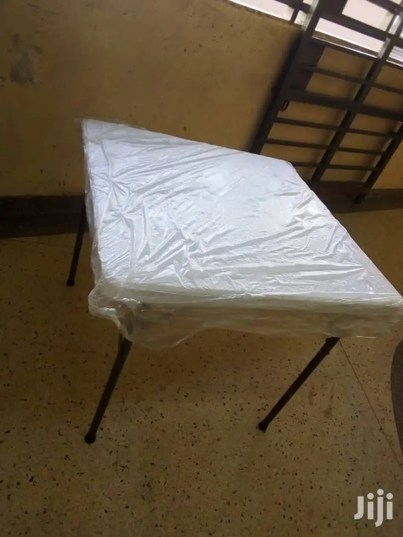 Foldable Squared Table Plastic