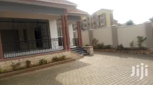 3 Bedroom House In Kira For Sale