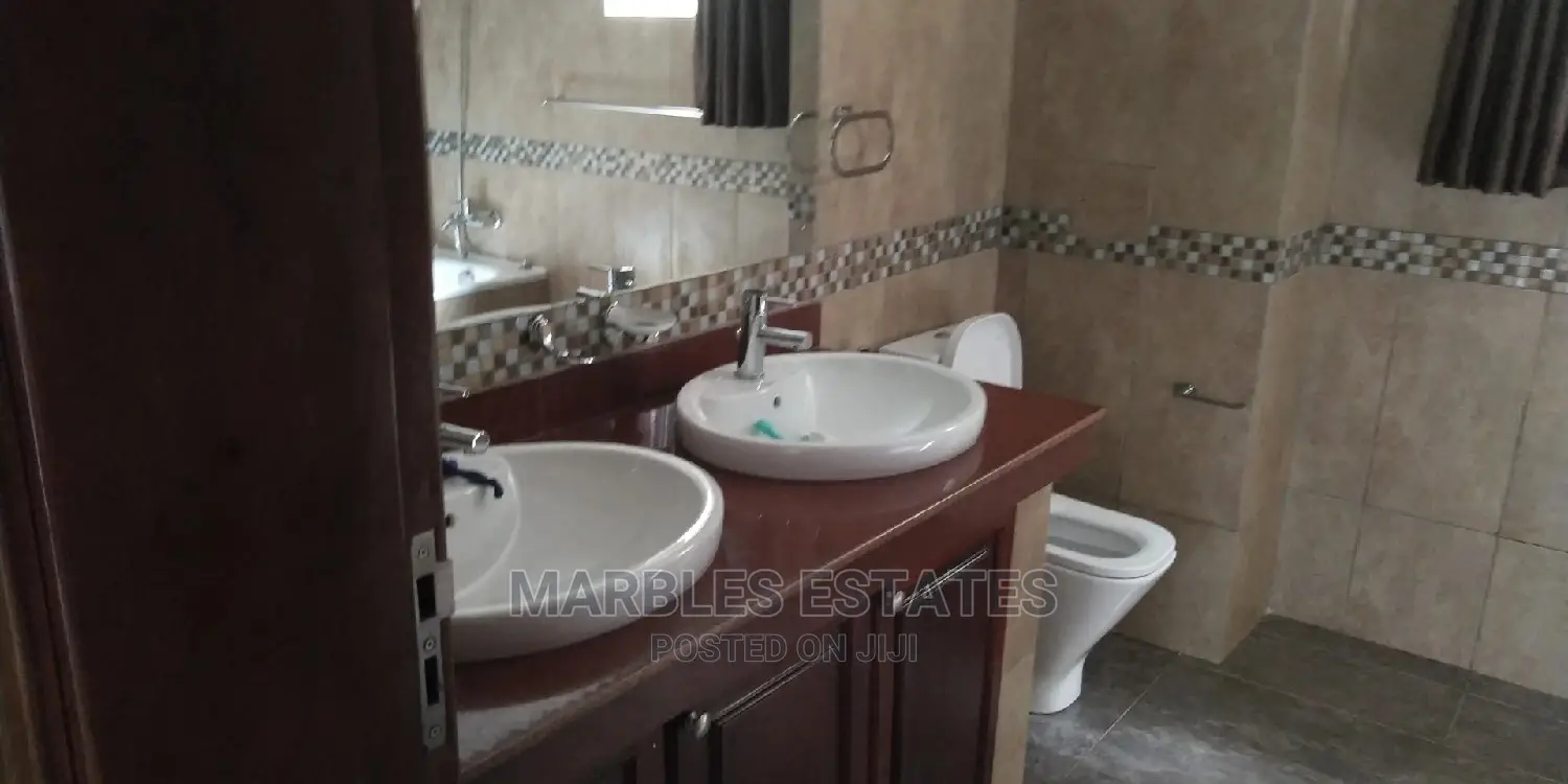 Nice 3bedrooms Apartment For Rent In Kololo