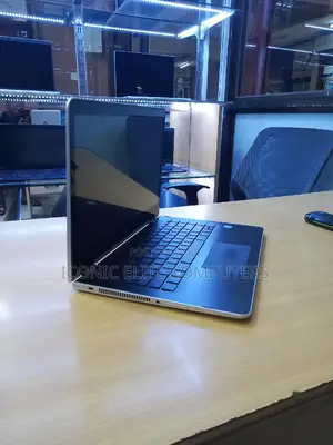New Laptop HP Pavilion X360 8GB Intel Core I5 SSD 256GB
