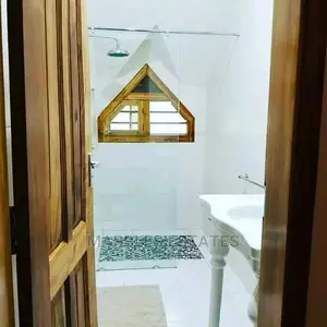 Furnished 2bdrm Apartment in Central Division for Rent
