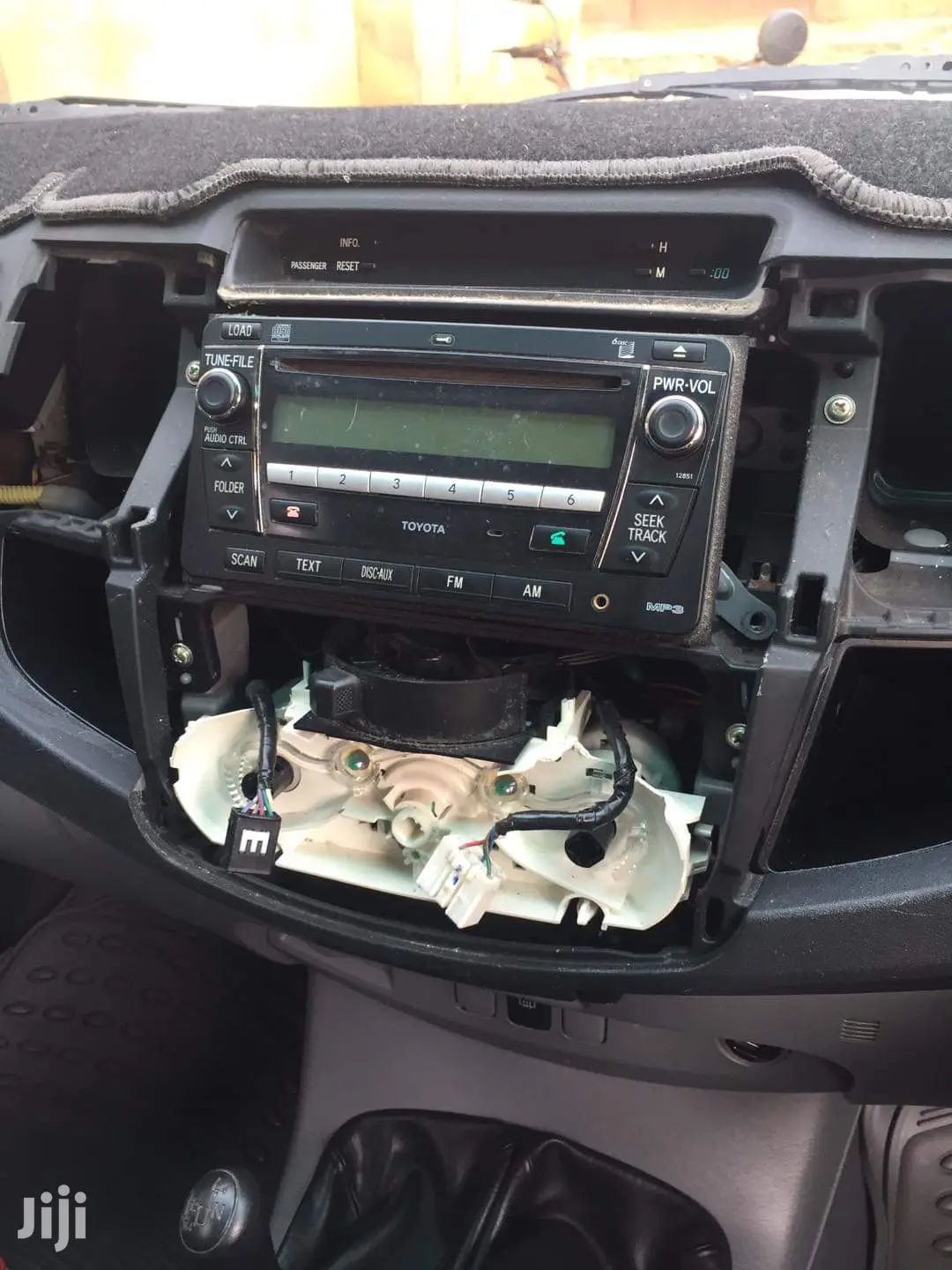 Hilux Radio Upgrade