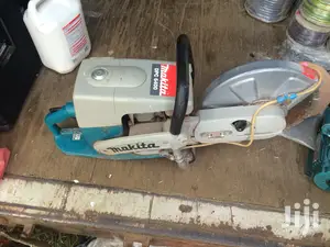 Makita Petrol Saw