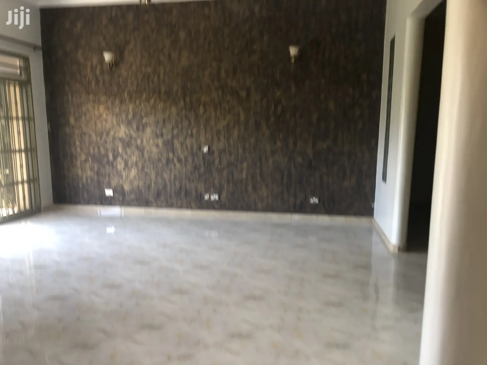 Najjera Big Family House on Sell