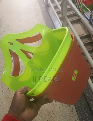 Plastic Wall Hanging Flower Pots