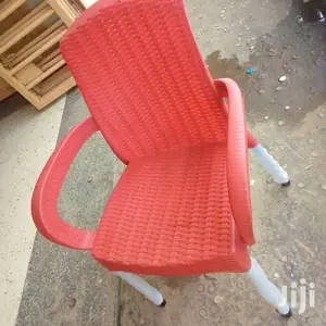 Plastic Restaurant Chairs